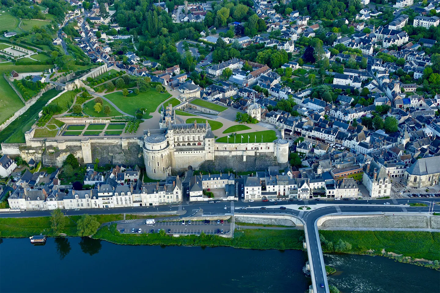 Vol au dessus du château d'Amboise